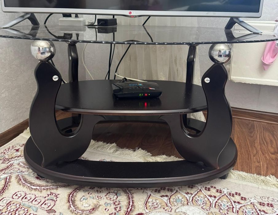 Продам тумба  под Телевизор