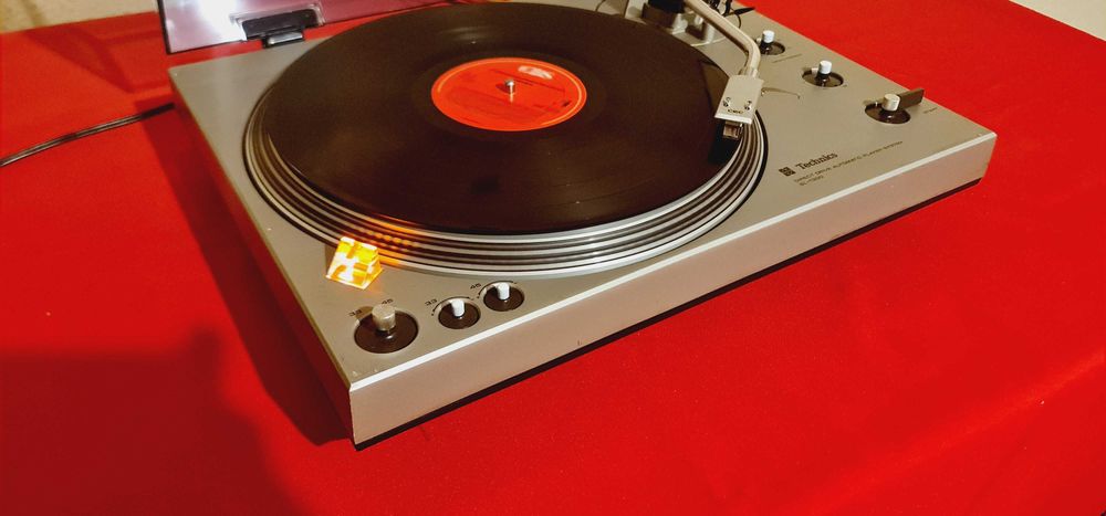 Technics SL-1300 Fully-Automatic Direct-Drive Made in Japan