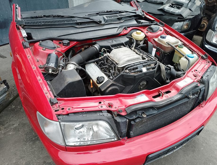 Авто разбор Ауди Мерседес.