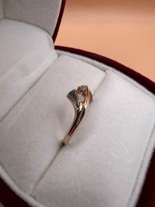 Продам золотое кольцо.