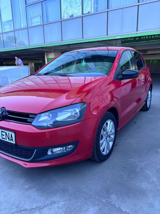 Vând Volkswagen polo 2011