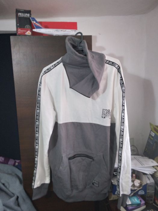 Bluza nouă mărimea L