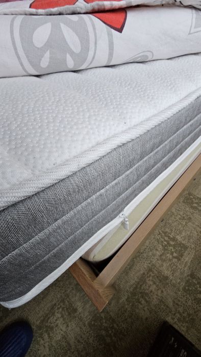 Двулицев матрак.