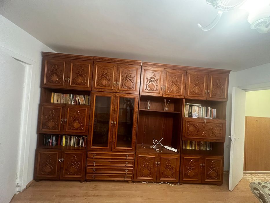 Vand mobila excelenata