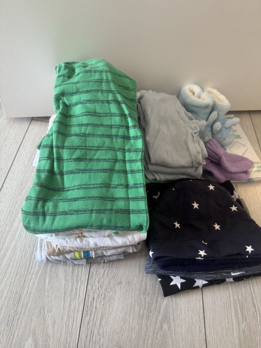 Отдам детские вещи