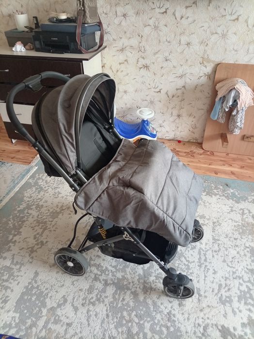 Продам детскую каляску