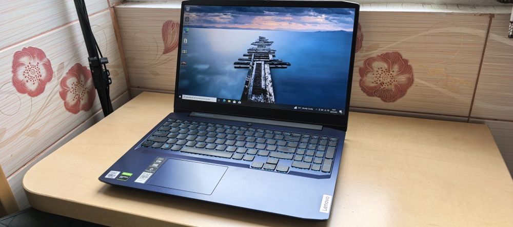 Laptop Lenovo Gaming 3_i5-10300H_16GB DDR4_GTX 1650 4GB_SSD 512GB_BLUE