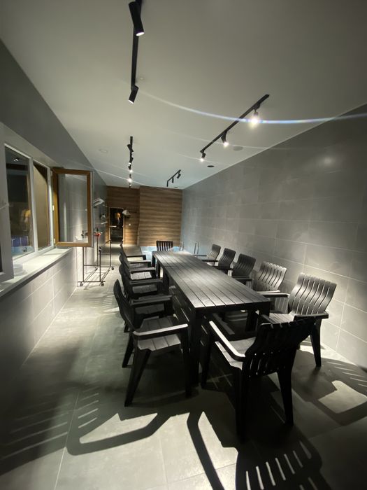 Коттедж дача в городе бассейн с подогревом 10 компютер