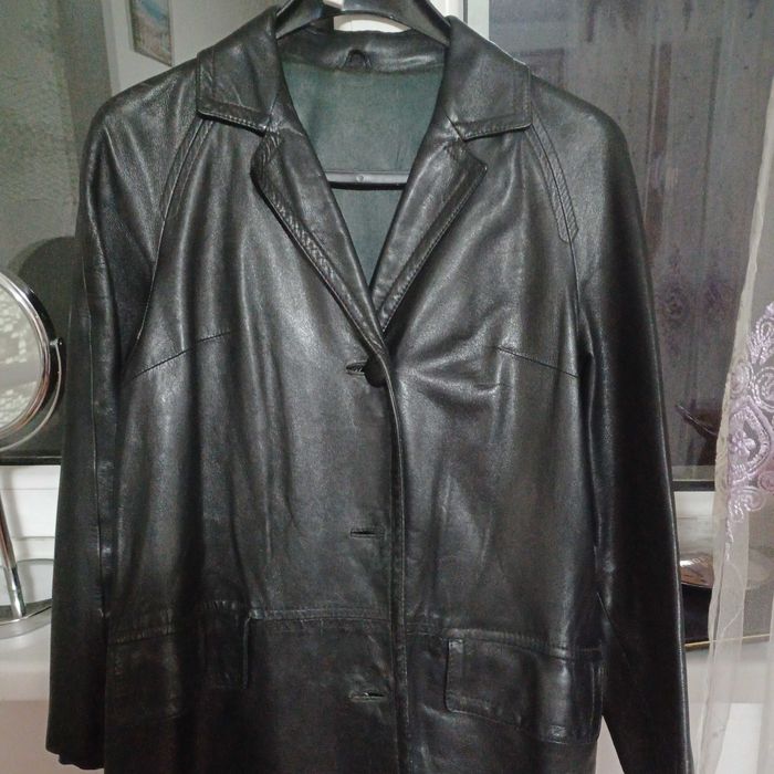 Haină din piele pentru femei