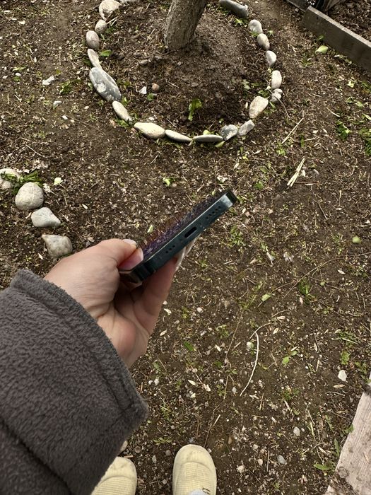 Обменяю iphone 12 pro на 11 pro max