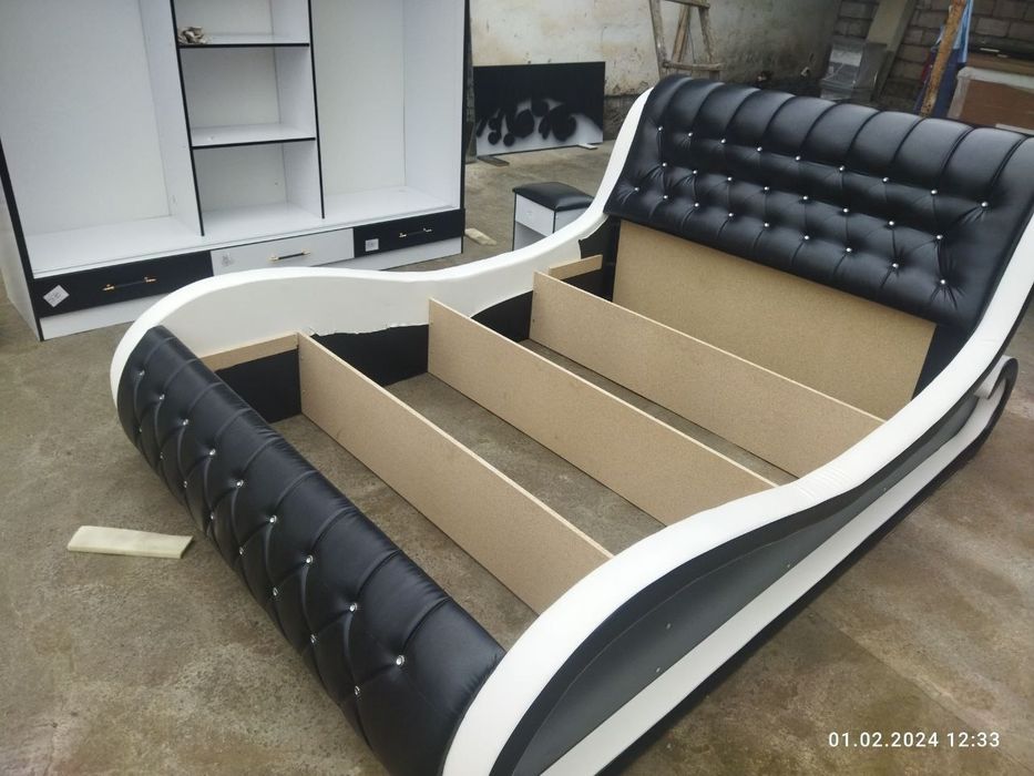 Mebel sochib yigʻamiz