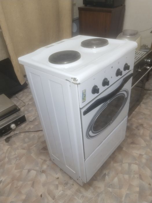 Продам электро плиту мечта