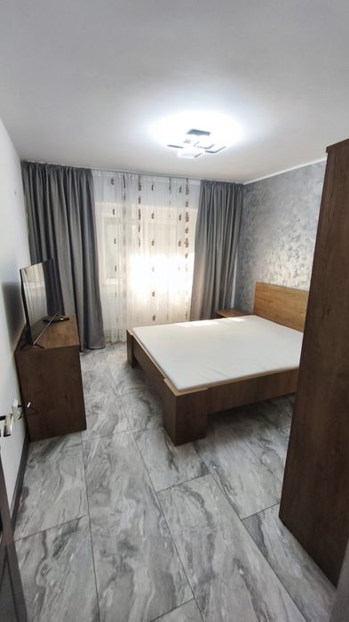 Închiriez apartament cu 2 camere decomandat etaj 1/4