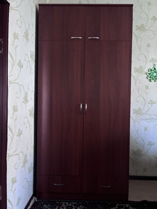 Шкаф в спальню, коричневый