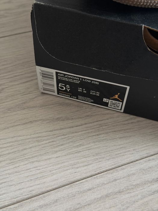 Продам кроссовки Nike Оригинал