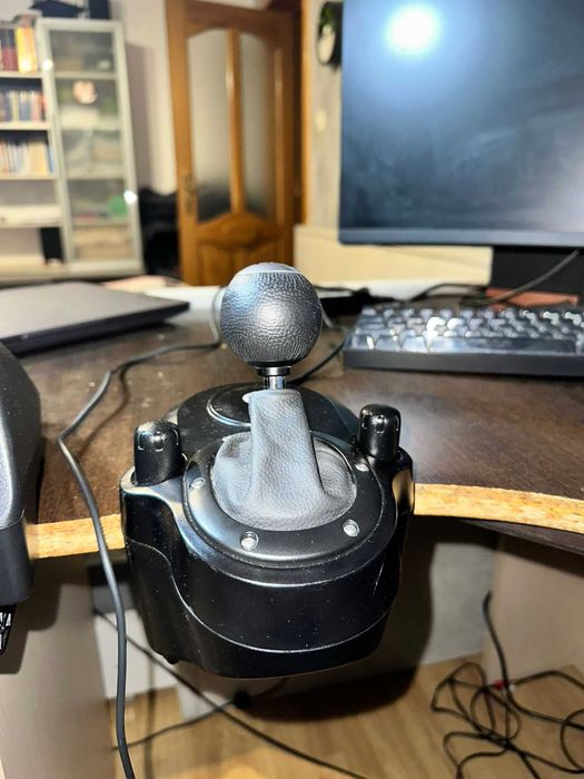 Volan Logitech G29 + schimbator