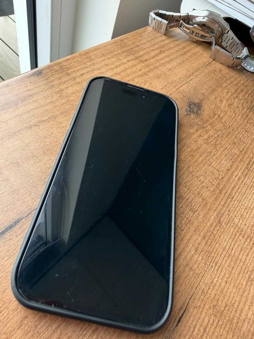 Vând iPhone 15 - 128Gb.