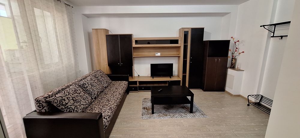 Garsoniera de închiriat