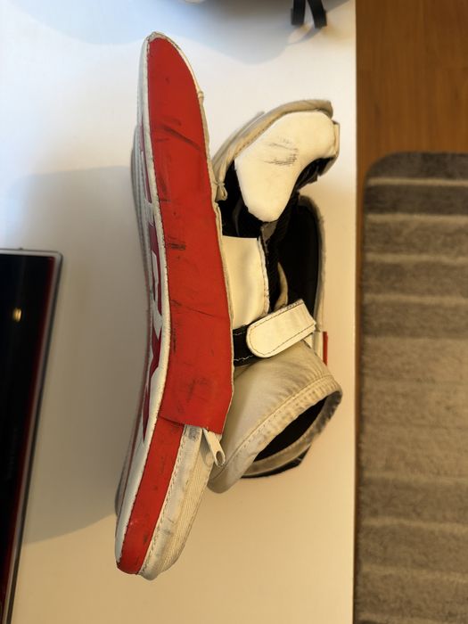 Patine Portar Hochei Bauer Supreme S29  Mărime 39 + manusa portar respins CCM