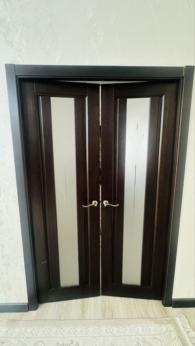 Продам двери в отличном состояний