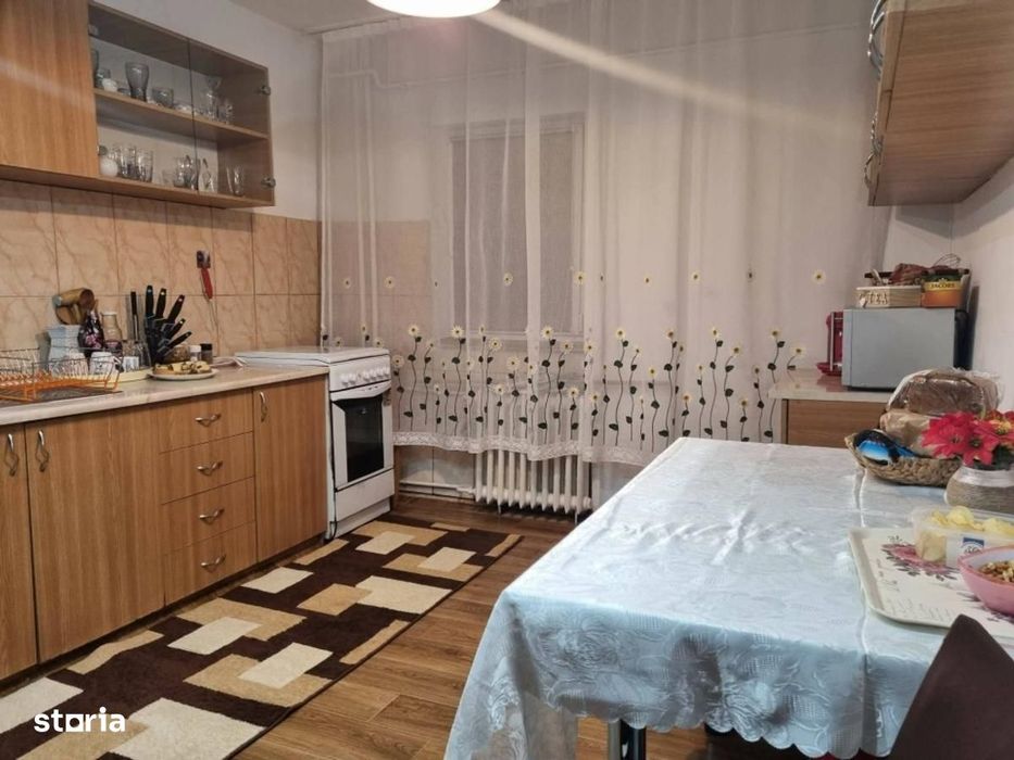 Partament cu doua camere aflat in zona Soarelui