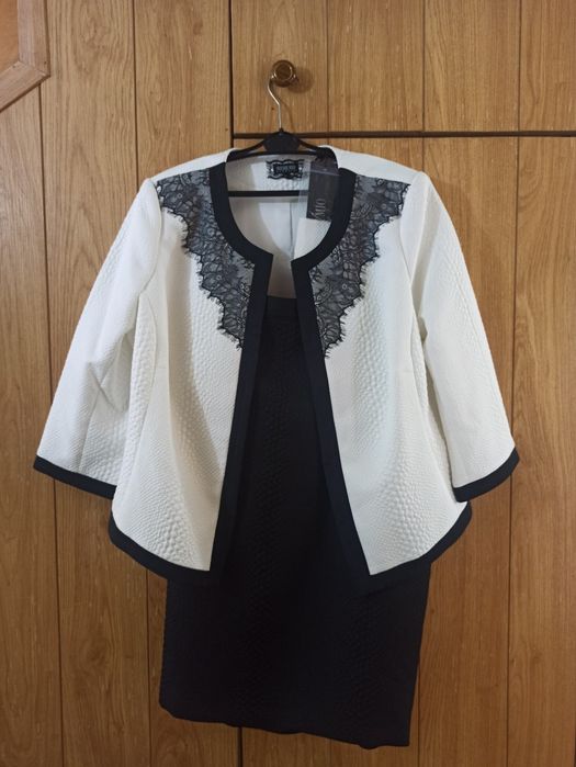 Костюм тройка, 50 размер