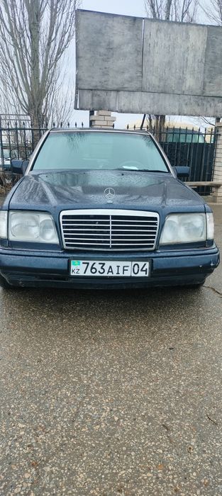 Mercedes Benz E300