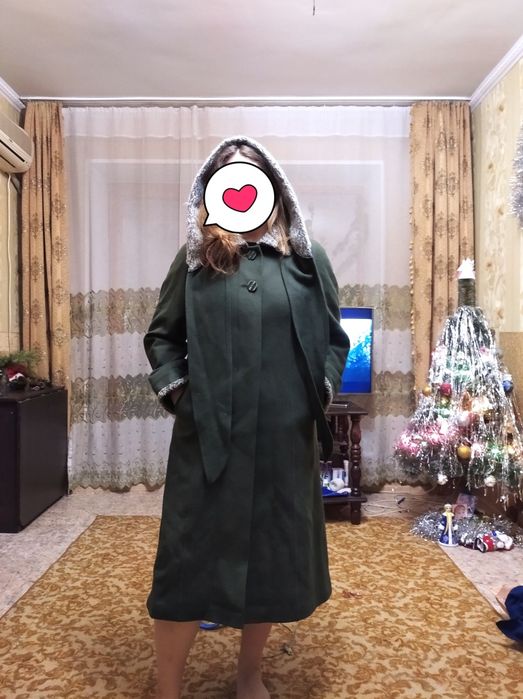 Продам пальто весна- осень