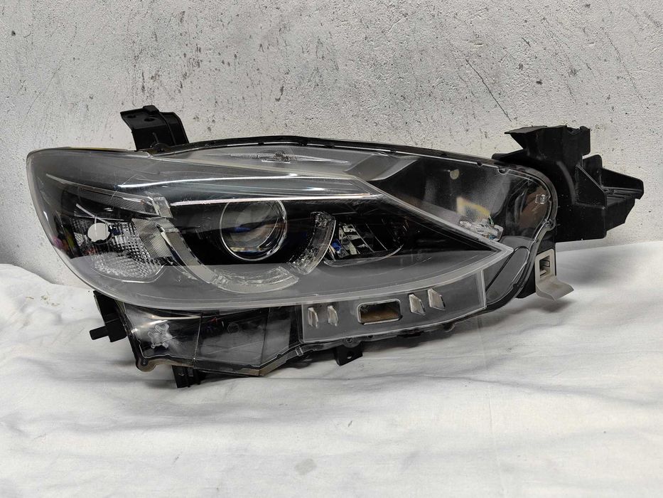 Оригинален фар Мазда 3  Mazda 3 Full Led