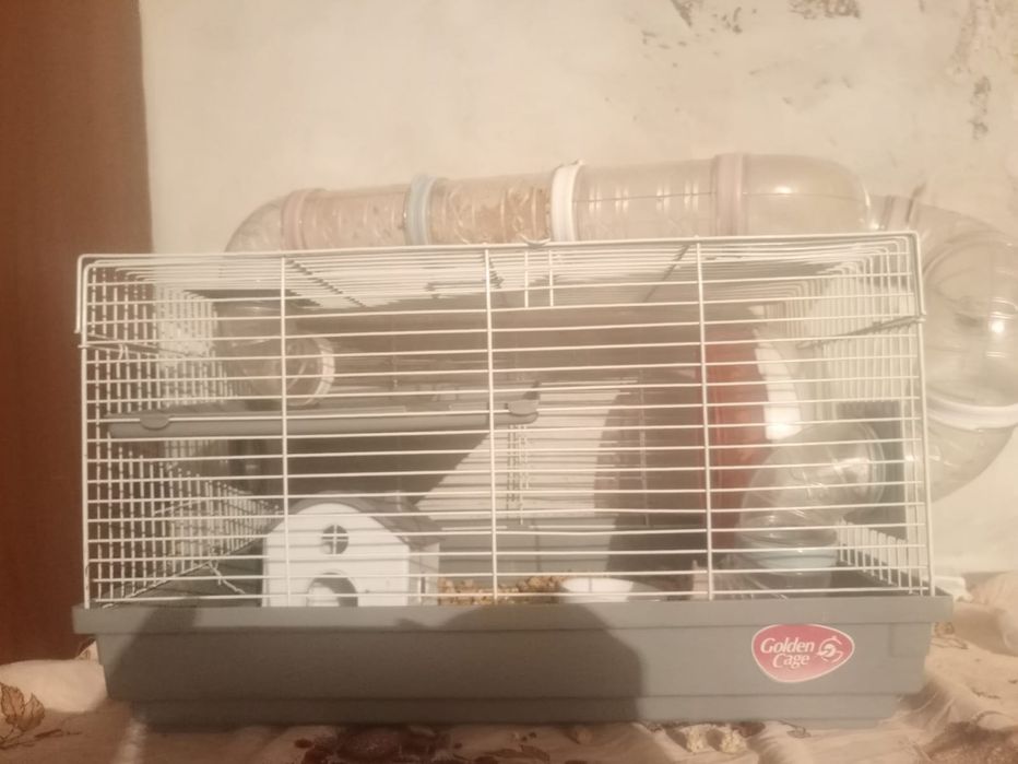 Продам клетку для хомяков