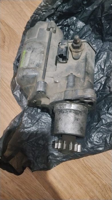 Продам стартер тайота карина