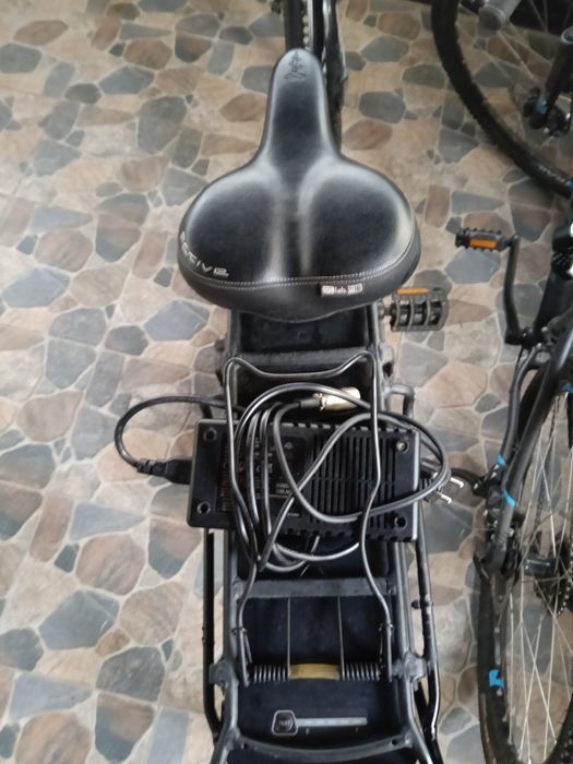 Vând bicicletă electrică și două biciclete Rockrider 520