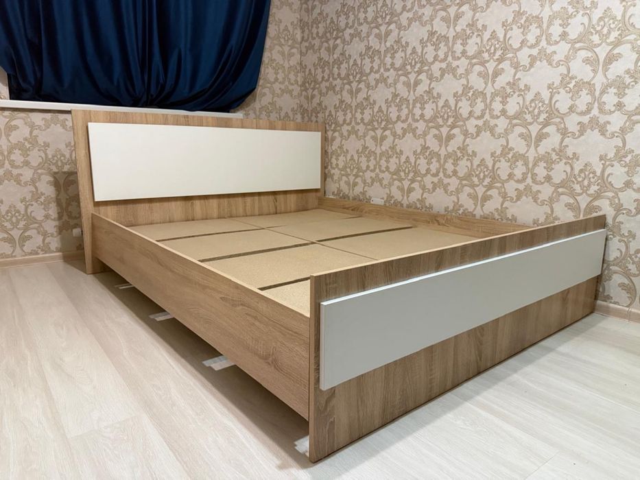 Кровать двухспальная