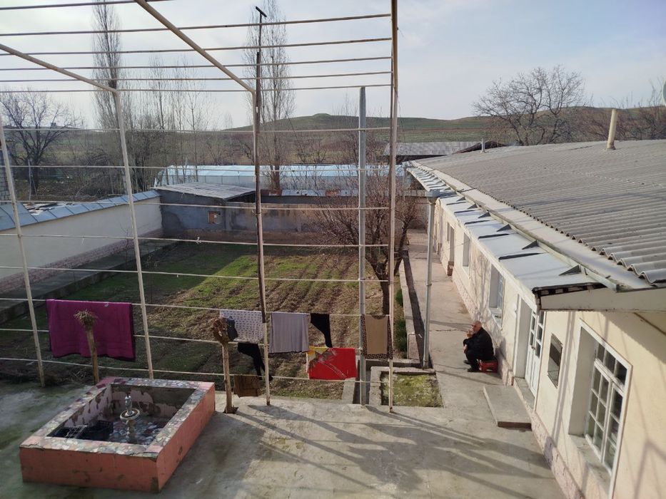 Черняевка (Гишткуприк) да участок срочно сотилади