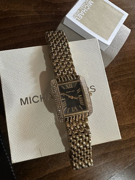 Часовник Michael Kors нов