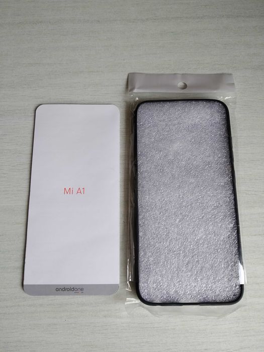 Продам ЧЕХОЛ для смартфона XIAOMI MI A1