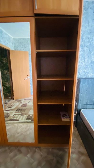 Шифоньер для спальный в отличном состоянии