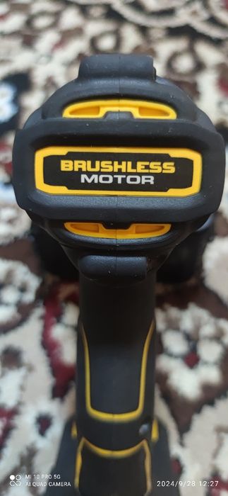 Dewalt.  Ariginal.
