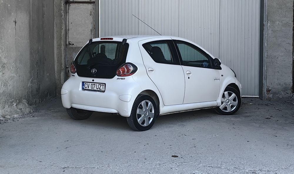 TOYOTA Aygo 2011 — imagine 4