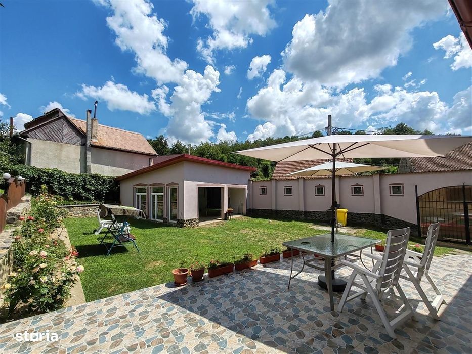 Casa individuala, 238 mp utili - teren 1457 mp - Mohu, Selimbar