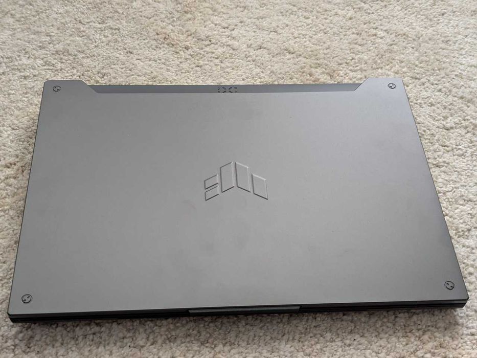 Laptop gaming ASUS TUF F15 i7 13700H / RTX 4070 / 64GB RAM / 1TB SSD