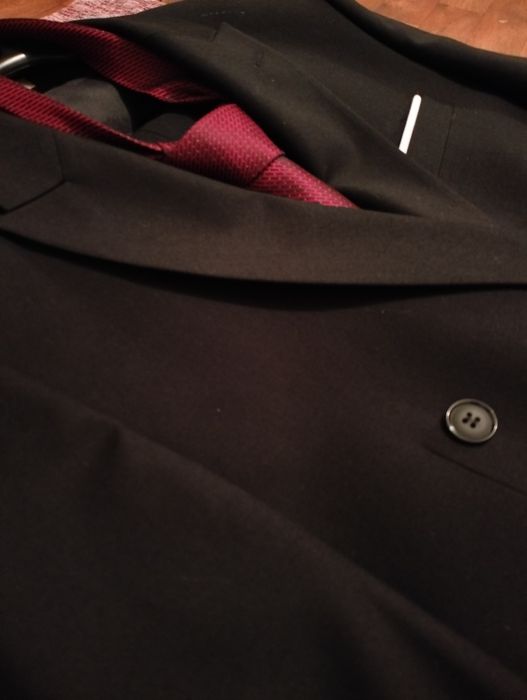 Костюм двубортный