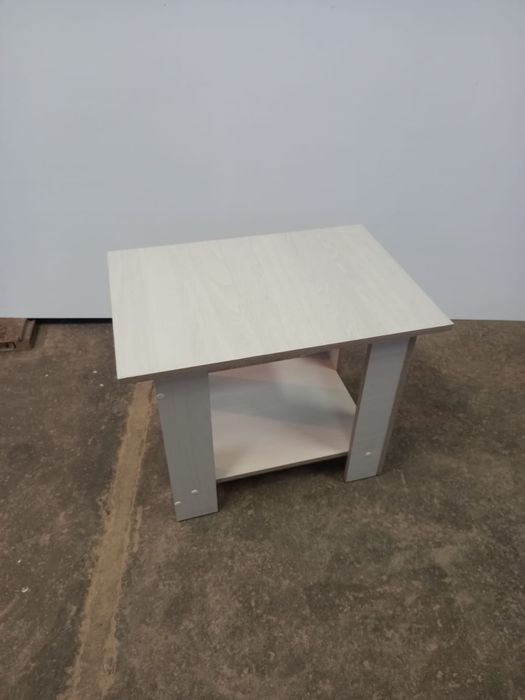 Продам журнальный столик