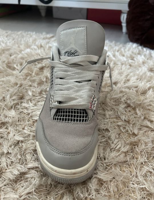Jordan 4 Frozen Moments
