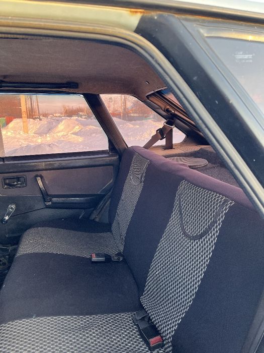 автомобиль лада ваз 21093