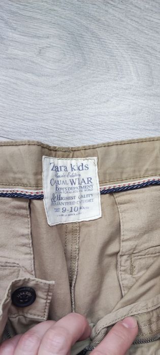 Pantaloni scurti