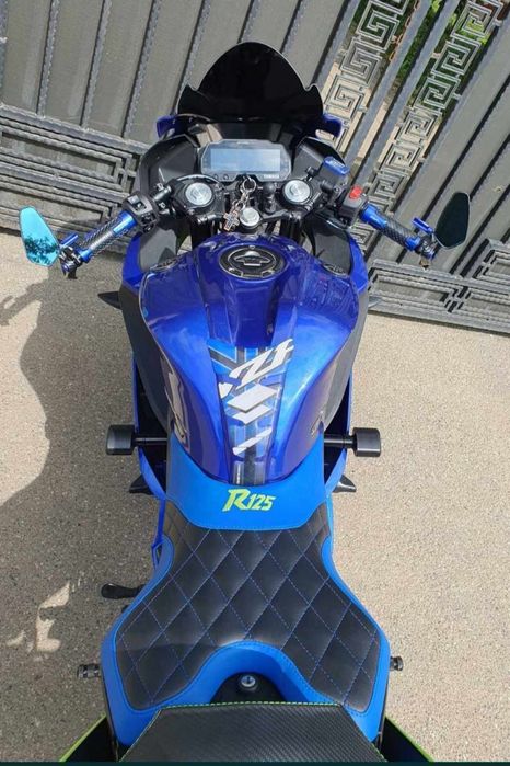 Yamaha YZF R-125 2022(generatia 3), A1