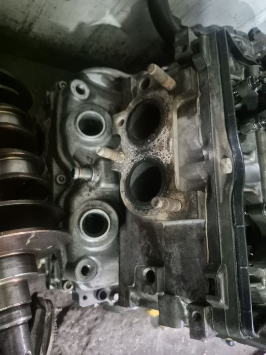 Коленвал и головки субару ej20