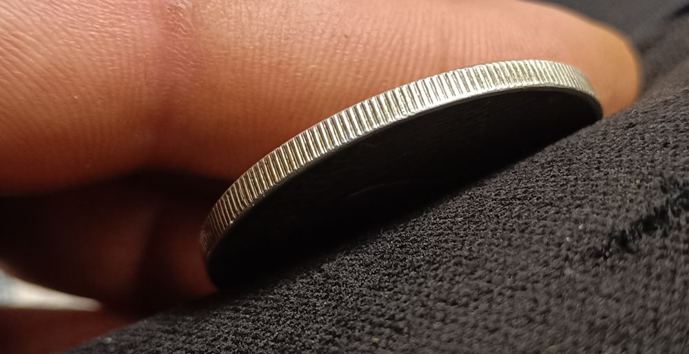 O veche monedă Argint