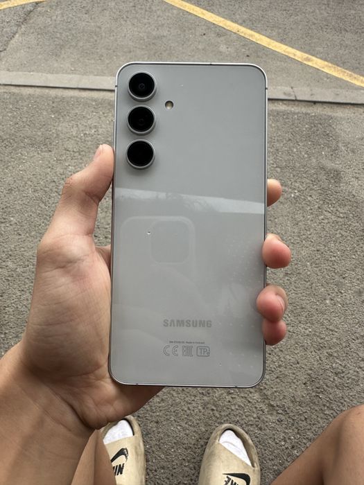 Samsung s24fe 256gb